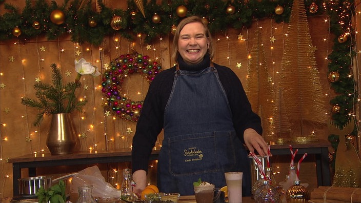 Karin Steinhoff macht Heiße Schokolade mit Minze und Ruby Latte Macchiato