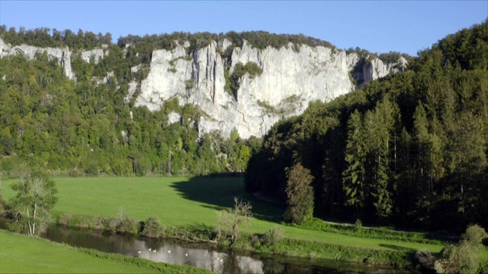 Der "Schwäbische Grand Canyon" wird der Naturpark Obere Donau mit seinen steilen Felswänden auch genannt