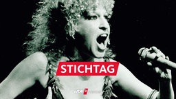 Bette Midler bei einem Konzert in Stockholm (1979)