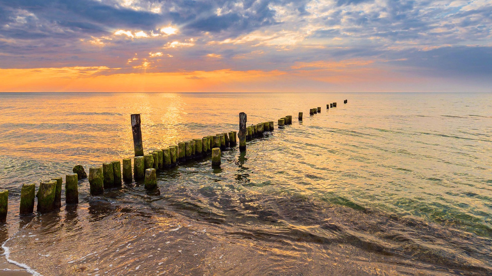 Sonnenuntergang an der Ostseeküste