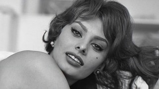 Porträtaufnahme von Sophia Loren  für die Zeitschrift "Look" (1959)