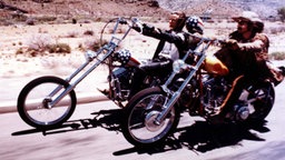 Peter Fonda (l) und Dennis Hopper in dem Film "Easy Rider" von 1969