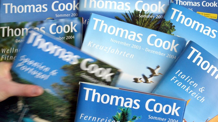  Prospekte des Ferienfliegers Thomas Cook