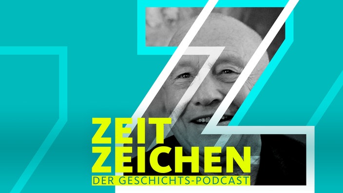 Der Maler Georg Baselitz sitzt 2012 vor dem Gemälde "Große Nacht im Eimer".