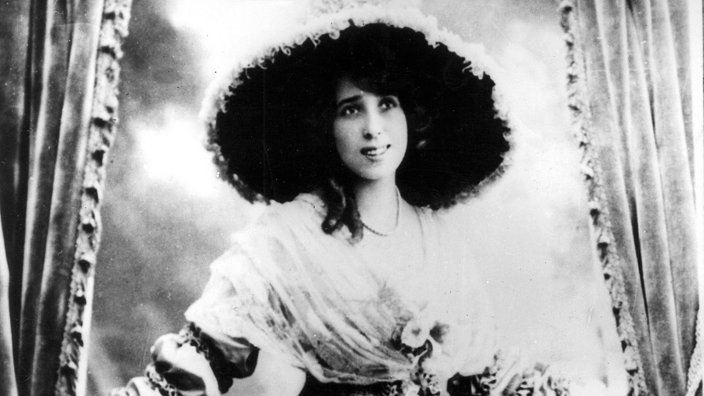 Portrait von Mistinguett