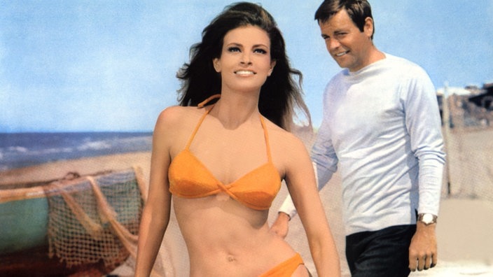 Raquel Welch mit Robert Wagner in "Die Platinbande", 1966