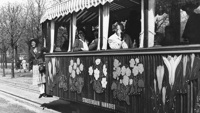 Die "Blumenbahn" der Bundesgartenschau, 1. Mai 1951, Hannover 