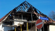 Die Überreste eines Hauses am Sonntag (13.11.2011) in Zwickau