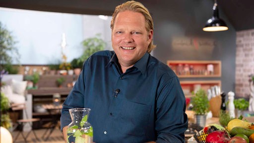 Björn Freitag in der WDR-Küche. 