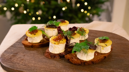 Ziegenkäse-Crostini mit Balsamico-Datteln von Ali Güngörmüş