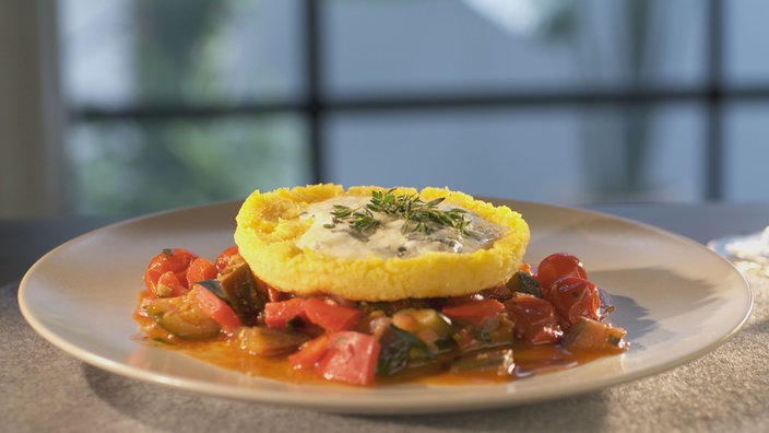 Polenta mit Gorgonzola und Ratatouille nach Björn Freitag.