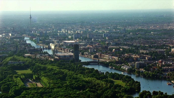 Landschaft beim Mauerradweg in Berlin.