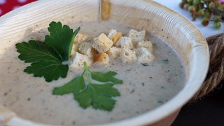 Austernpilzcremesuppe mit Trüffelbrot