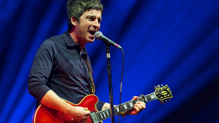 Noel Gallagher´s High Flying Birds in der Mitsubishi Electric Halle, Düsseldorf 2015