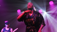 LiV Warfield