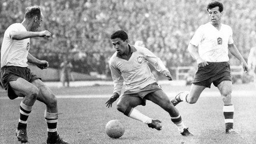 Garrincha beim Dribbling