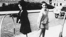 Anne Frank mit Freundin Sanne Ledermann