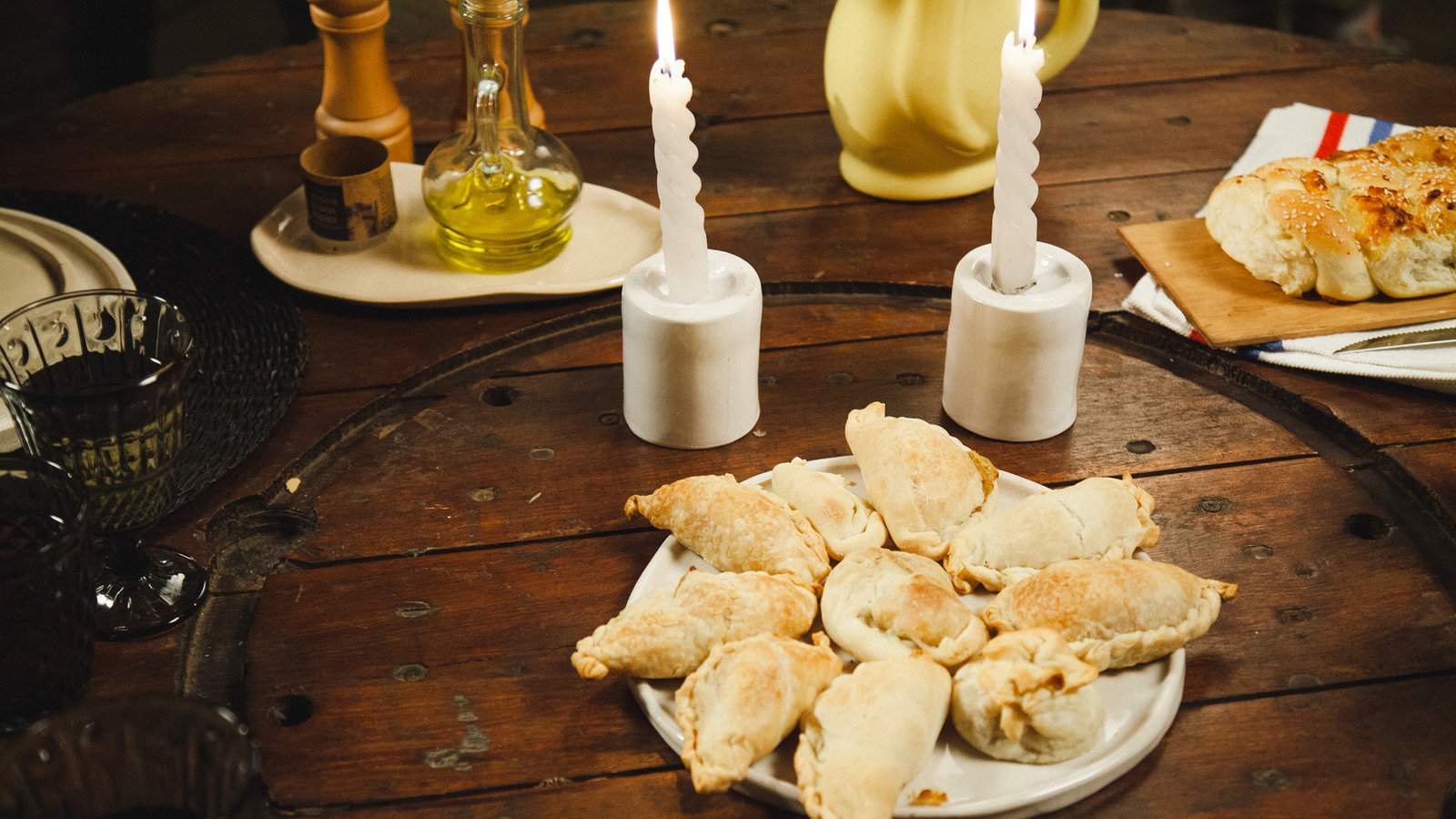 Donkoys Neukreation „Knishenadas“ aus Knishes (jüdisches Gebäck) und Empanadas (argentinische Teigtaschen).