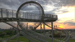 Die Großskulptur "Tiger & Turtle ¿ Magic Mountain", Duisburg