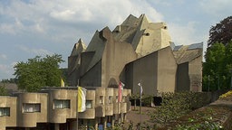 Außenansicht von Gottfried Böhms Wallfahrtskirche 