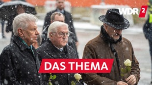 Oberbürgermeister Dieter Reiter, Bundespräsident Frank-Walter Steinmeier und Bayerns Ministerpräsident Markus Söder bei einer Gedenkveranstaltung am Tatort des Anschlags von München