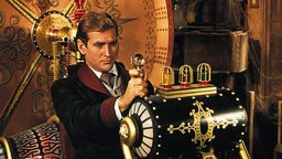 Filmszene aus "Die Zeitmaschine" (The Time Machine, USA 1959, Regie: George Pal) Szene mit Rod Taylor / Science Fiction, Fantasy, nach einem Roman von H.G. Wells