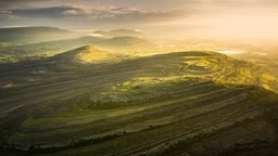  Die Landschaft der Mullaghmore Halbinsel im Sonnenlicht.