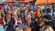 Weiberfastnacht in Bonn Beul