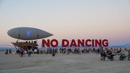 Burning Man Festival "No Dancing" Schild