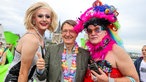 Jens Pielhau, Vorstand Cologne Pride, Bärbel Bas , Claudia Roth, Martin Hommel, Karl Lauterbach, Henriette Reker, Ina Brandesbeim CSD in Köln.