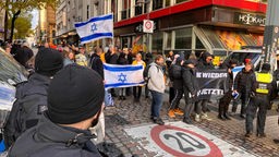 Parallel zur Palästina-Kundgebung findet in Wuppertal am Samstag auch eine Pro-Israel-Demonstration statt