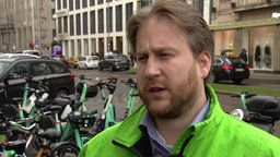 Simon Höhnen von der Verkehrswacht Düsseldorf