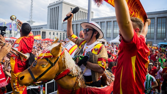 Fans vor dem Finale der Fußball-Europameisterschaft