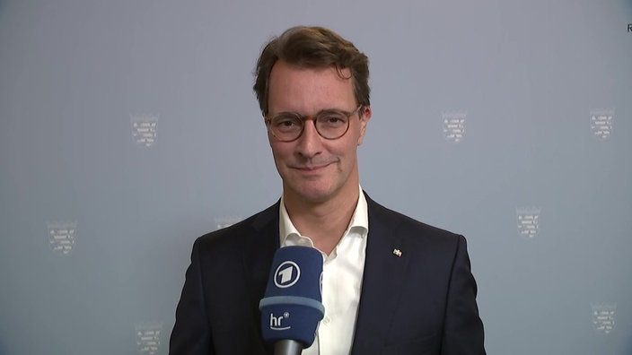 Hendrik Wüst im AKS-Studiogespräch über die Ministerpräsidentenkonferenz