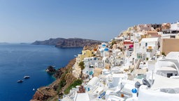 Die Stadt Oia auf Santorini