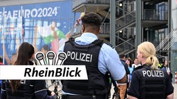 Polizei vor Stadion