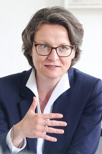 NRW-Bauministerin Ina Scharrenbach