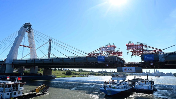 Leverkusener Rheinbrücke