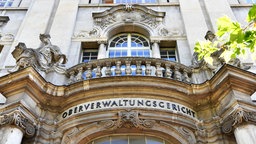 Blick auf die Fassade des Oberverwaltungsgerichtes