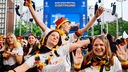 Fans beim Public Viewing in Dortmund