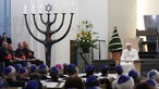 Papst Benedikt XVI. (Josef Ratzinger) besucht die Kölner Synagoge in der Roonstraße anläßlich des Weltjugendtages.