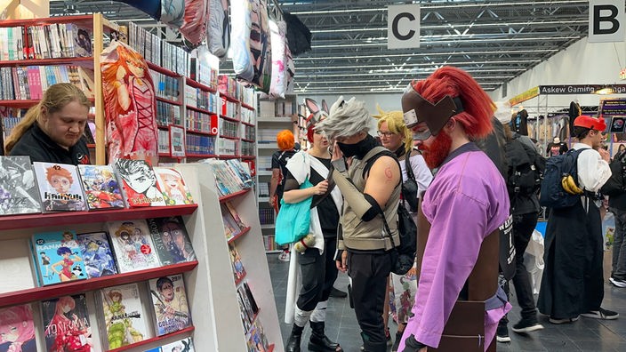 Ein Stand mit Mangas bei der Dokomi in Düsseldorf