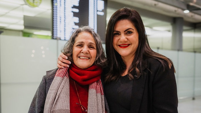 Nahid Taghavi und Tochter Mariam Claren im Portrait