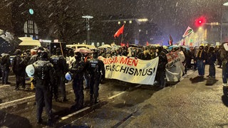 Proteste gegen AfD-Bürgerdialog