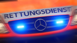 Rettungswagen mit Blaulicht