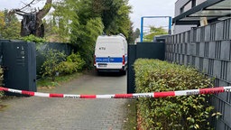 Absperrung der Polizei in Köln Hahnwald