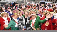 Weiberfastnacht in Düsseldorf