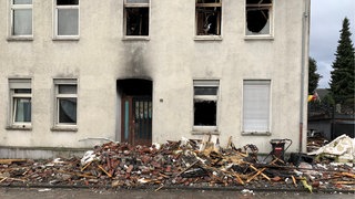 Das Bild zeigt das ausgebrannte Haus in Gelsenkirchen