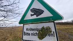 Das Bild zeigt ein Schild zum Krötengebiet in Datteln