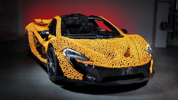 Lego-Rennwagen auf Essen Motor Show 2024